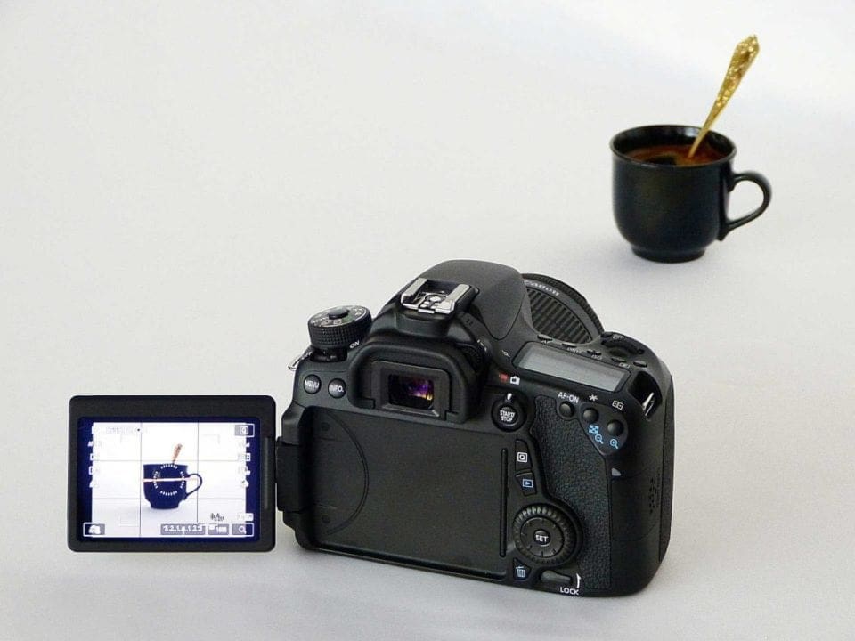 Digital Camera Tips: 04 Shutter button AF has its drawbacks