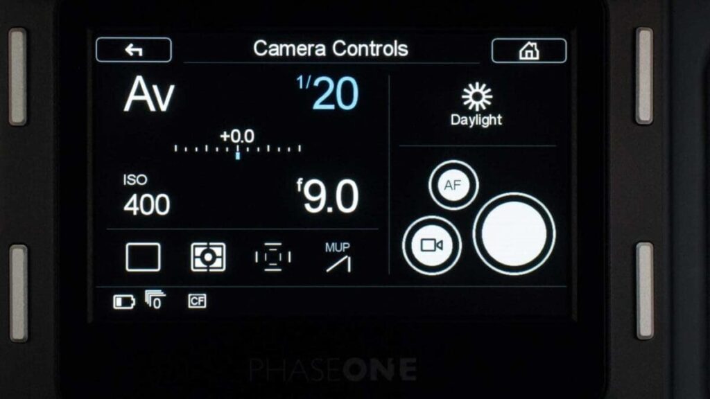 Phase One XF 100 screen