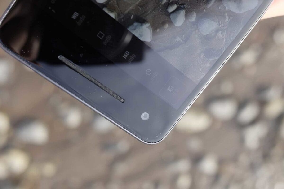 Google Pixel 2 Camera Review: build & handling