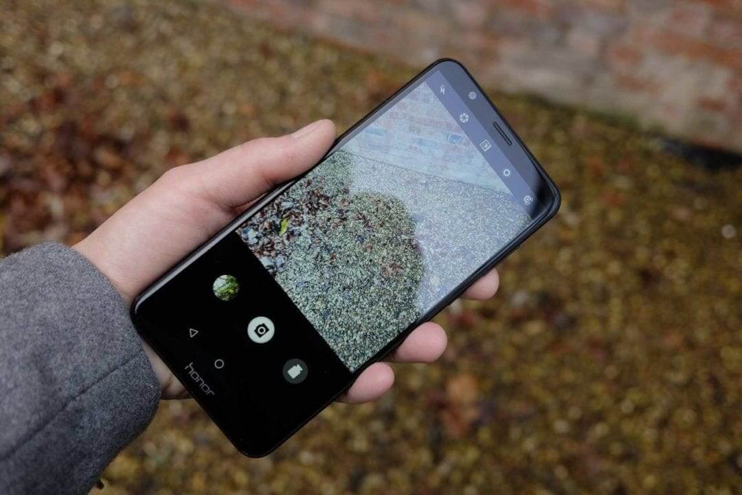 Honor 7X Camera Review: build & handling