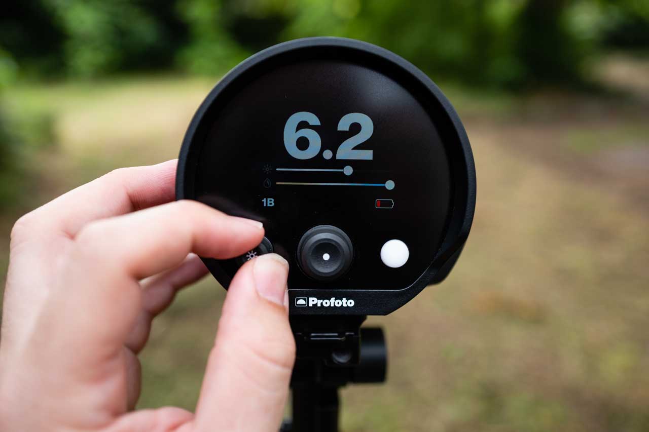 Profoto B10 review