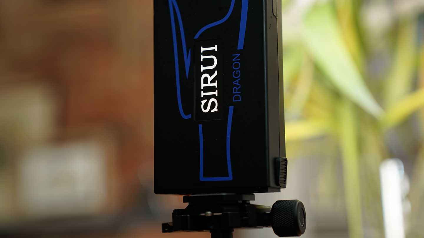 Sirui Dragon Series Bendable RGB Panel light B25R