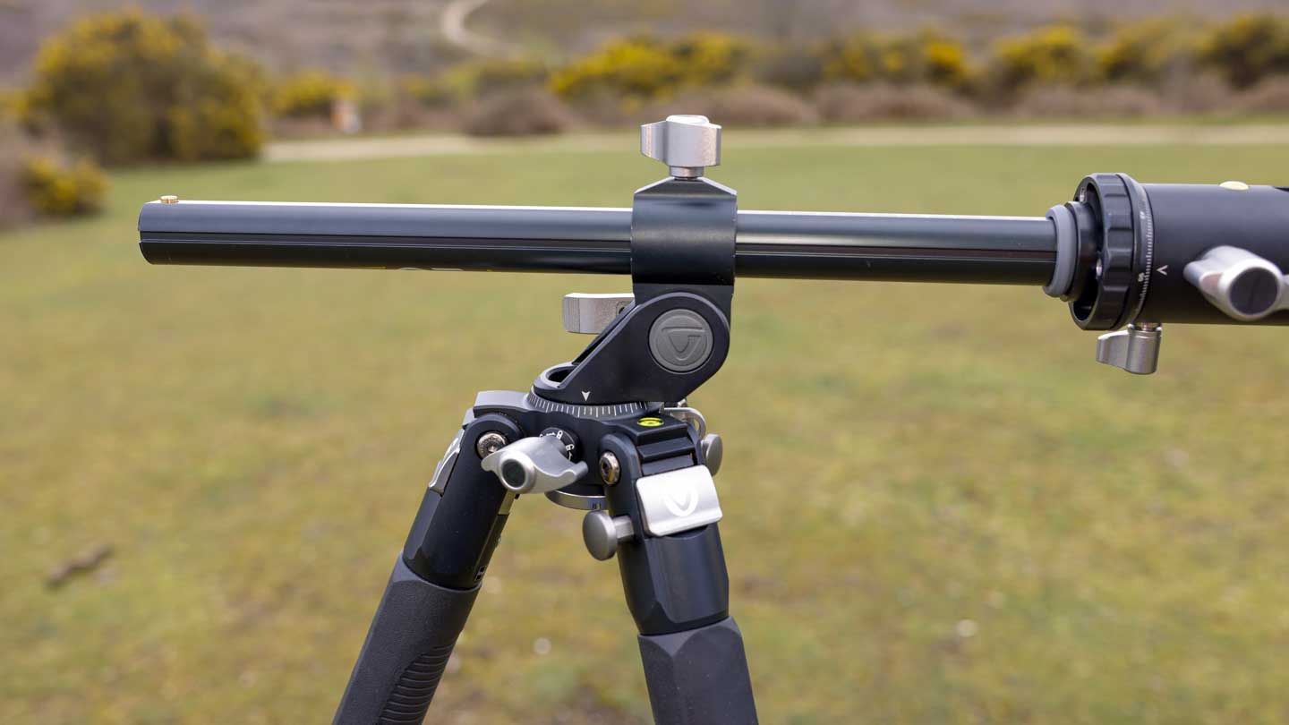 Vanguard VEO 3+ 303AT centre column horizontal