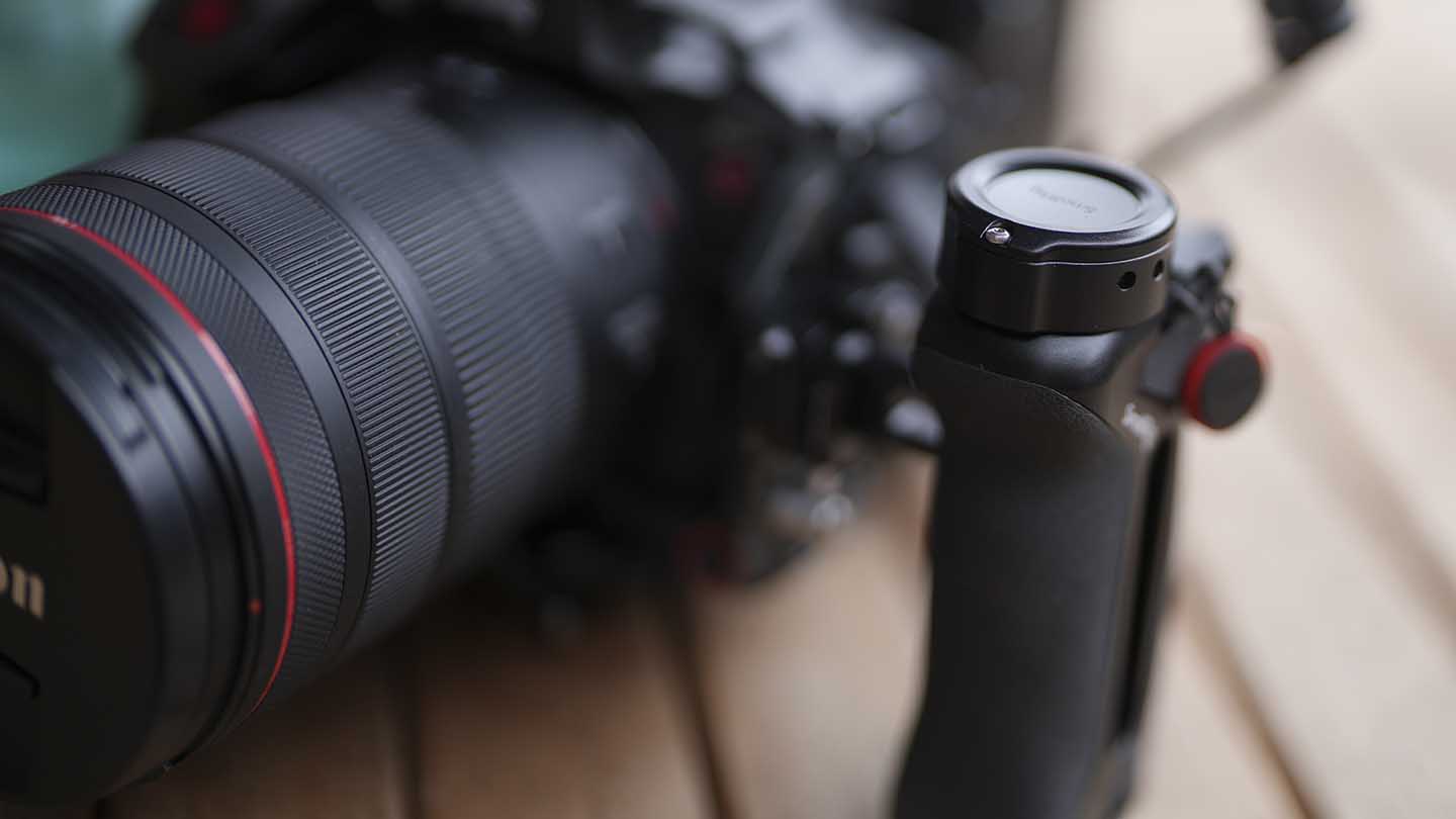 SmallRig AirTag Mount Plate