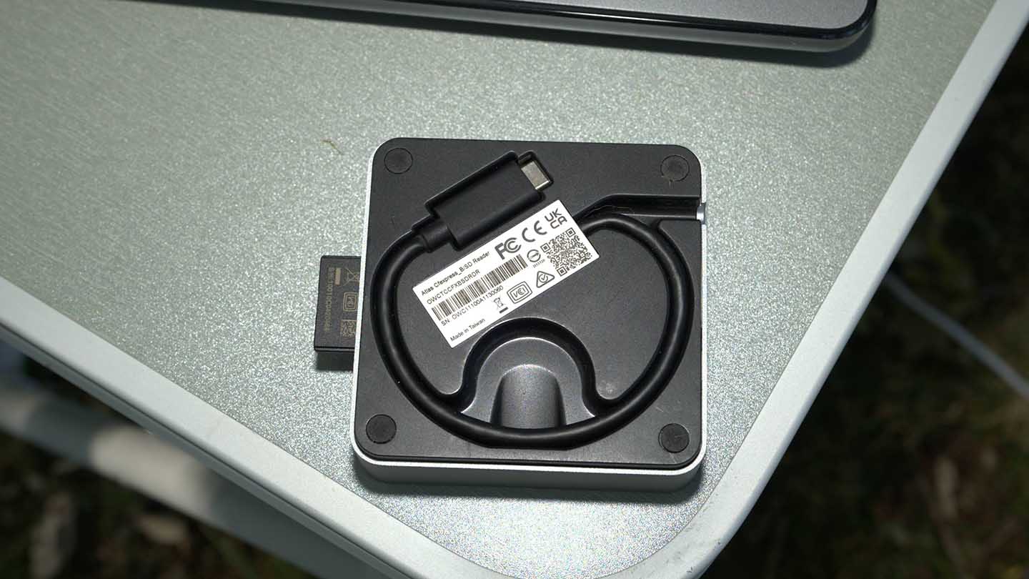 OWC Atlas Dual CFexpress + SD Card Reader