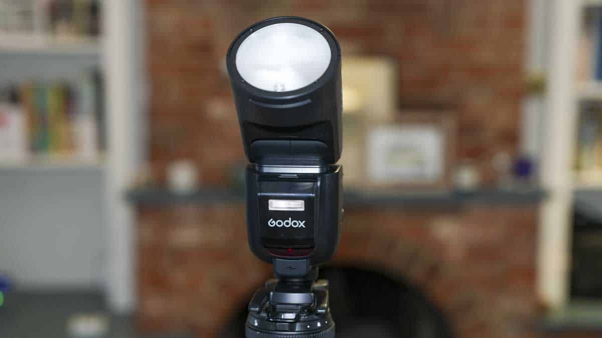Godox V1 Pro S front