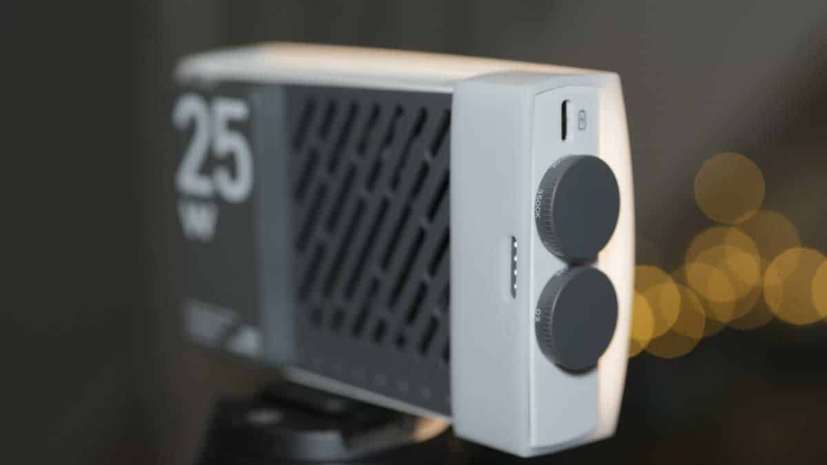 ZHIYUN CINEPEER CM25 control dials