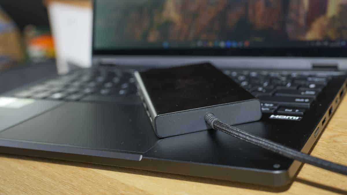 RAZER USB C DOCK