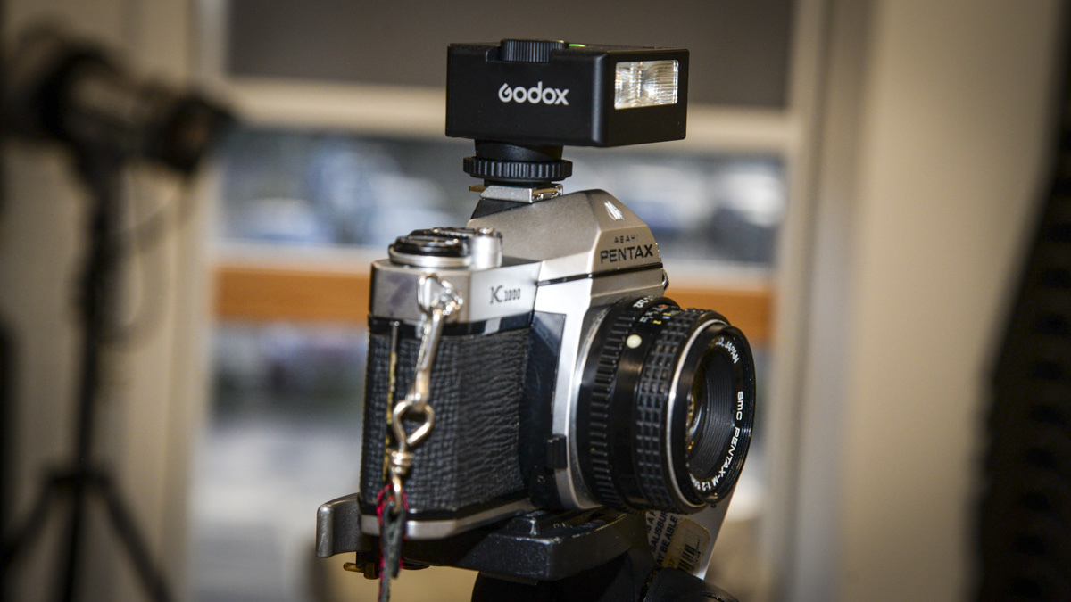 Godox iM30 flash review