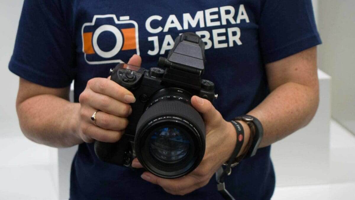 Hands-on Fuji GFX 50S review