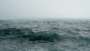 5 tips for photographing the coast and water in winter