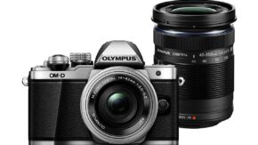 Daily Deal: save 23% on the Olympus OM-D E-M10 Mark II + 14-42mm lens kit