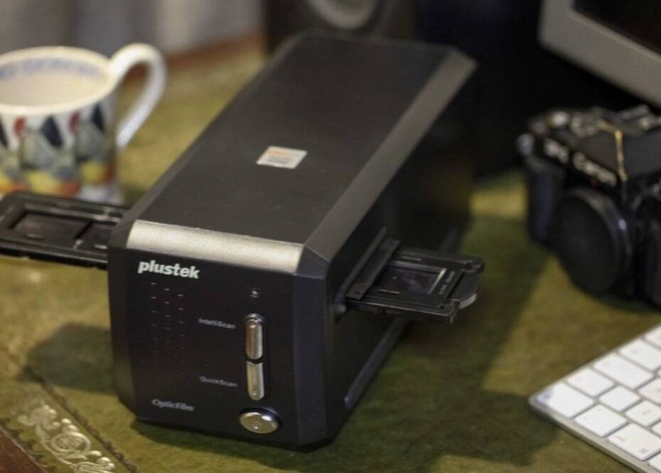 OpticFilm 8200i