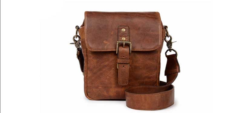ONA debuts lens case, leather bag and wrist strap