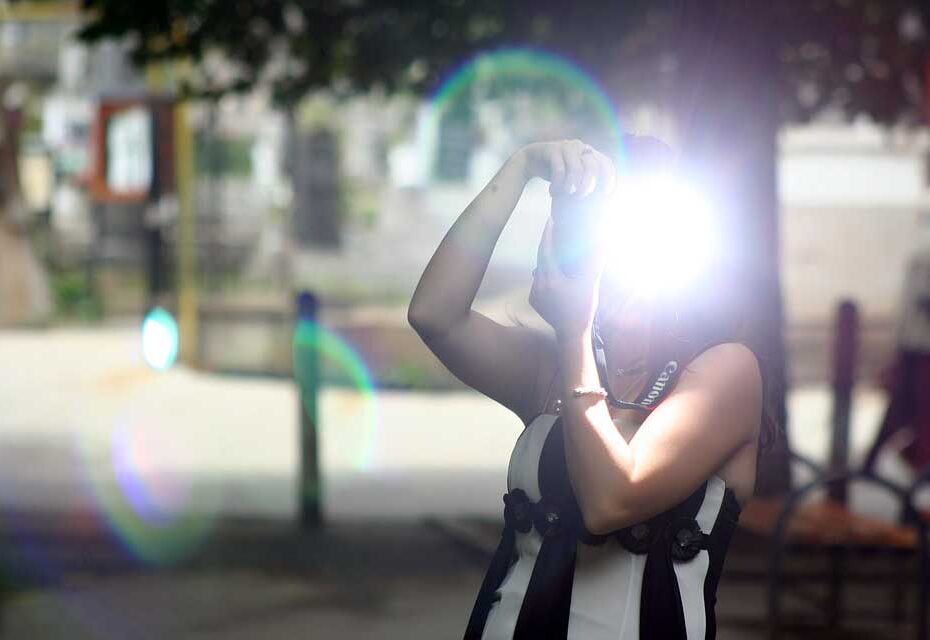 How to use fill-in flash in outdoor photography