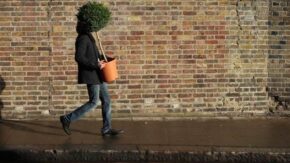 Which camera settings should you use for street photography?