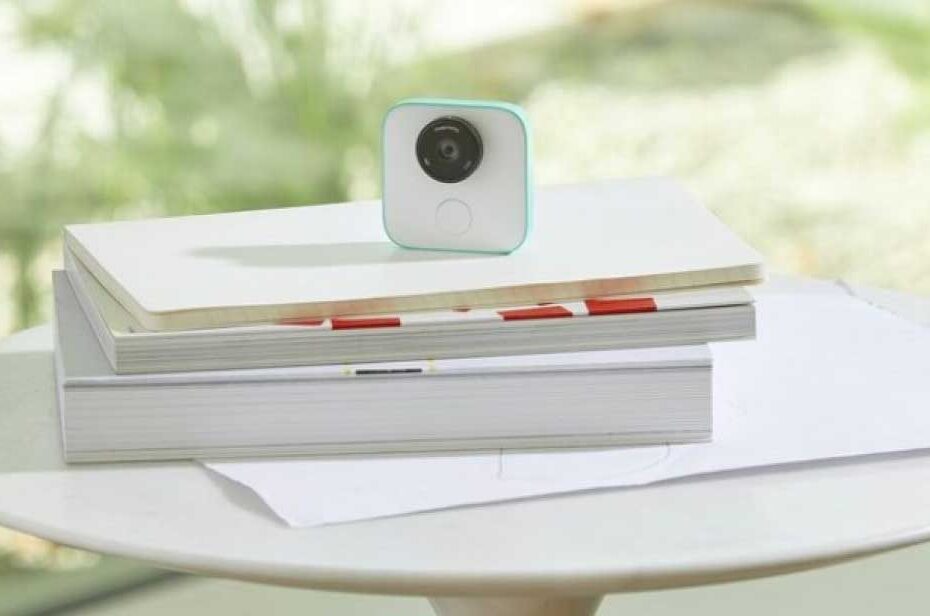 Google Clips smart camera uses machine learning to know when to take photos