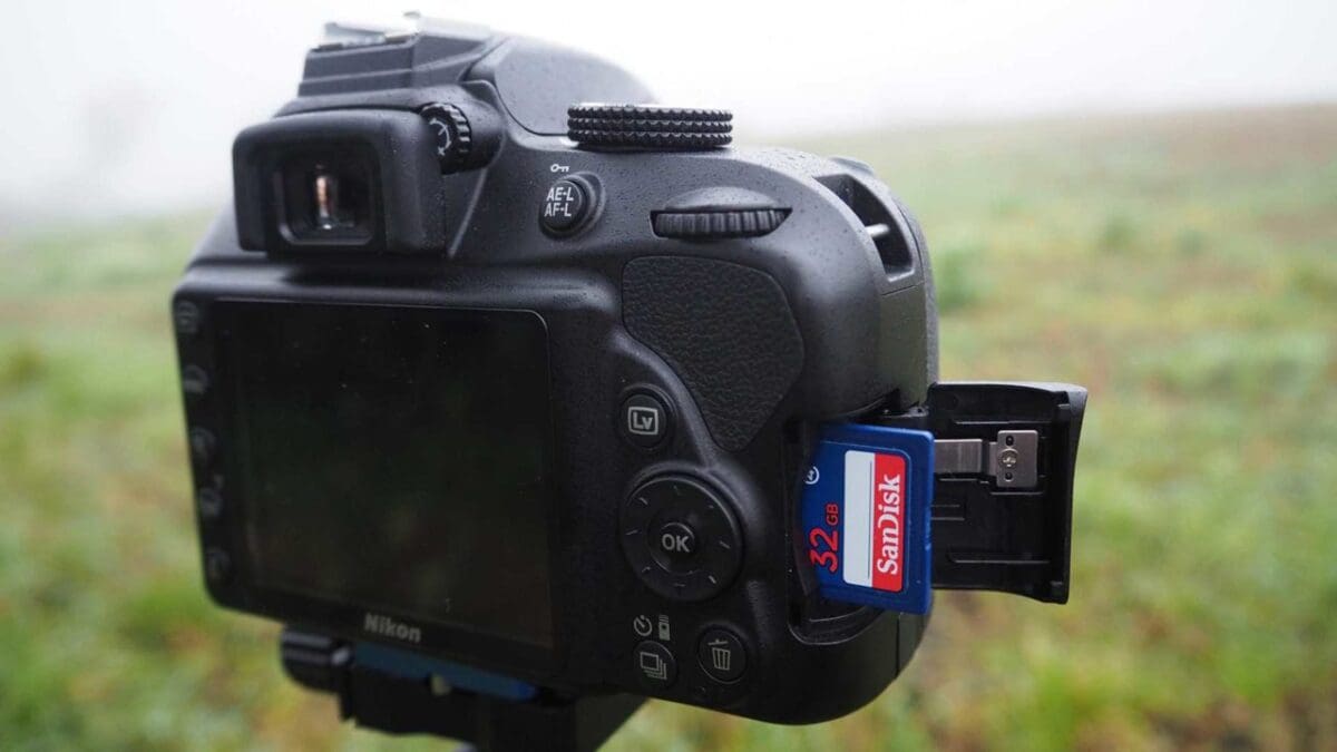 How to format a memory card in the Nikon D3400