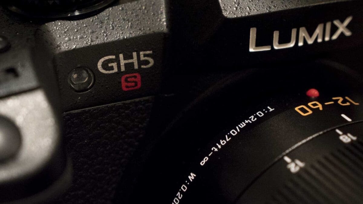 Panasonic Lumix GH5S Review: Camera