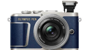 Olympus unveils blue PEN E-PL9