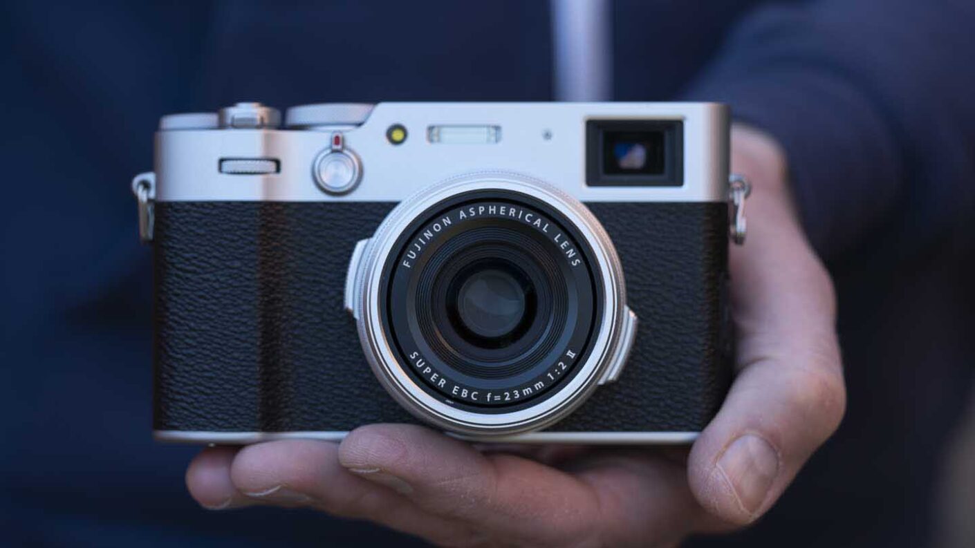Fujifilm X100V