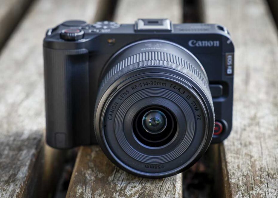 Canon EOS R50 V review front